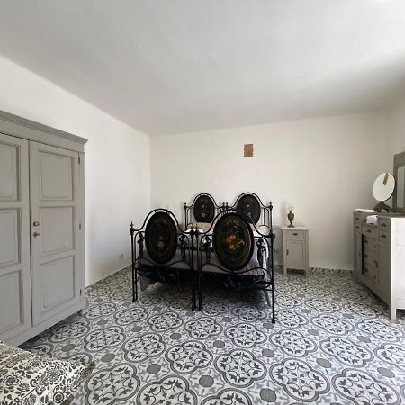 Fiori Catene Tra Le Torri Conversano Kültér fotó