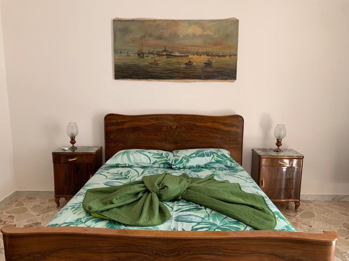 Fiori Catene Tra Le Torri Conversano Kültér fotó