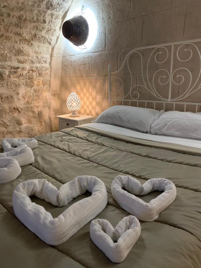 Fiori Catene Tra Le Torri Conversano Kültér fotó