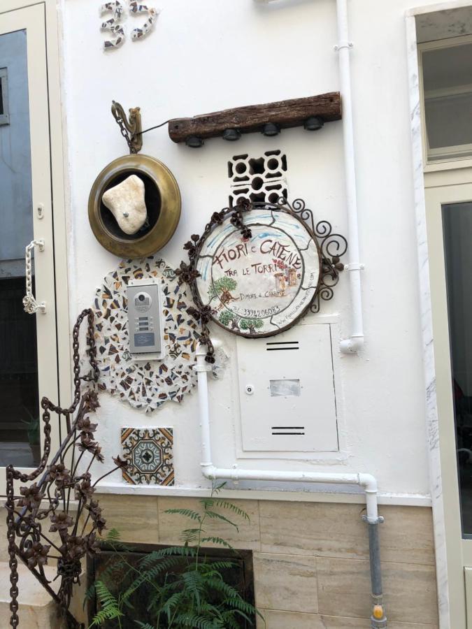 Fiori Catene Tra Le Torri Conversano Kültér fotó