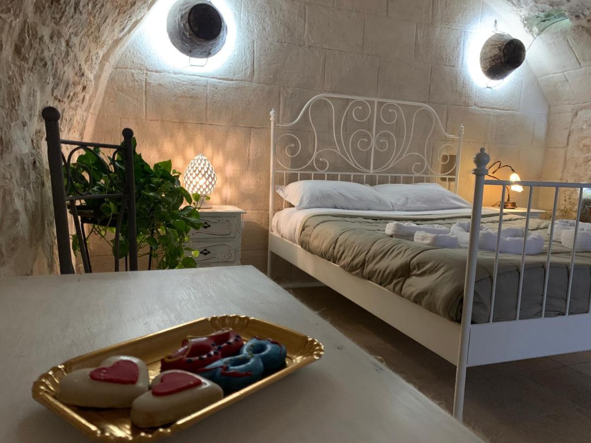 Fiori Catene Tra Le Torri Conversano Kültér fotó