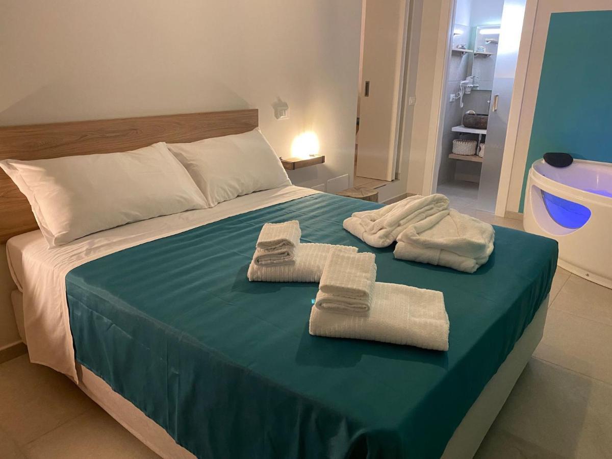 Fiori Catene Tra Le Torri Conversano Kültér fotó