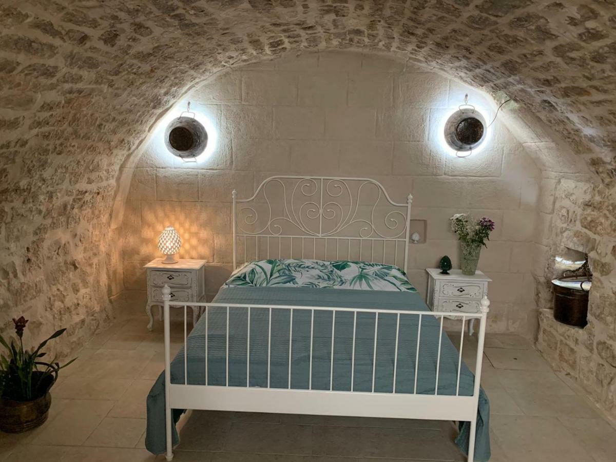 Fiori Catene Tra Le Torri Conversano Kültér fotó