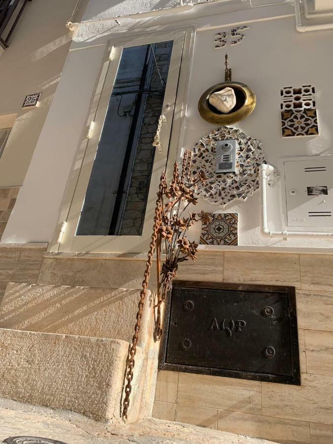 Fiori Catene Tra Le Torri Conversano Kültér fotó