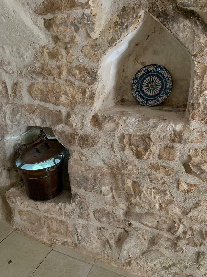 Fiori Catene Tra Le Torri Conversano Kültér fotó