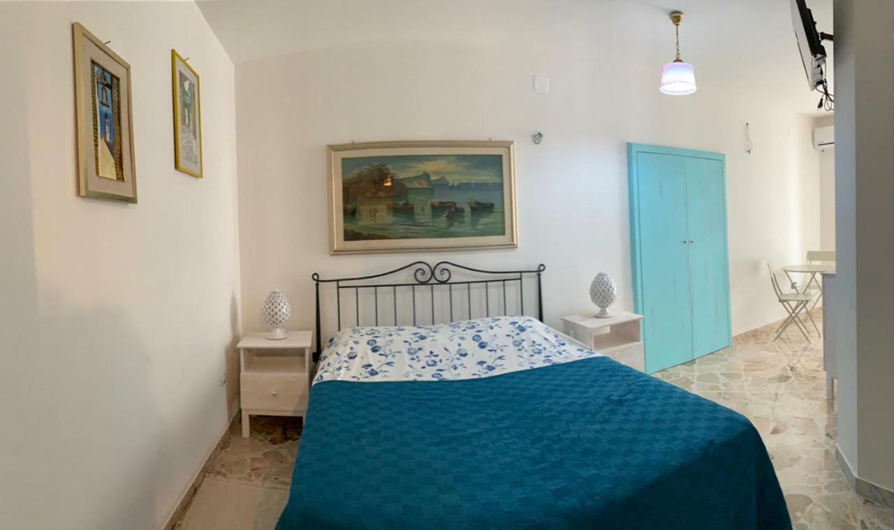 Fiori Catene Tra Le Torri Conversano Kültér fotó