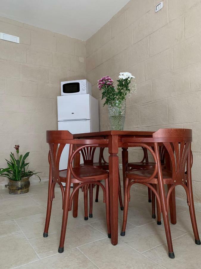 Fiori Catene Tra Le Torri Conversano Kültér fotó