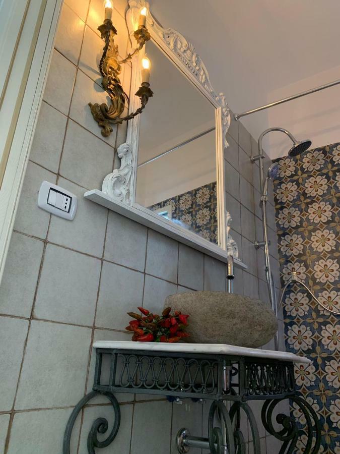 Fiori Catene Tra Le Torri Conversano Kültér fotó